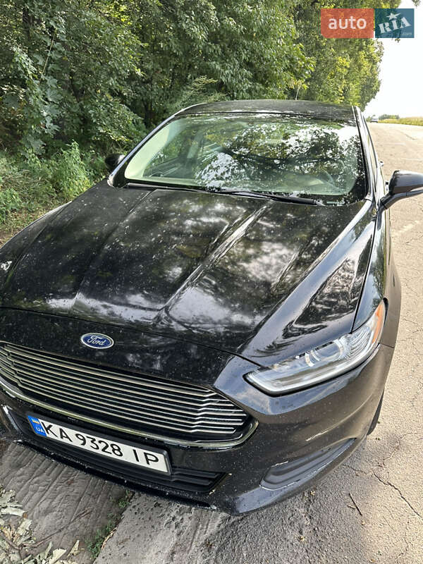 Седан Ford Fusion 2015 в Києві