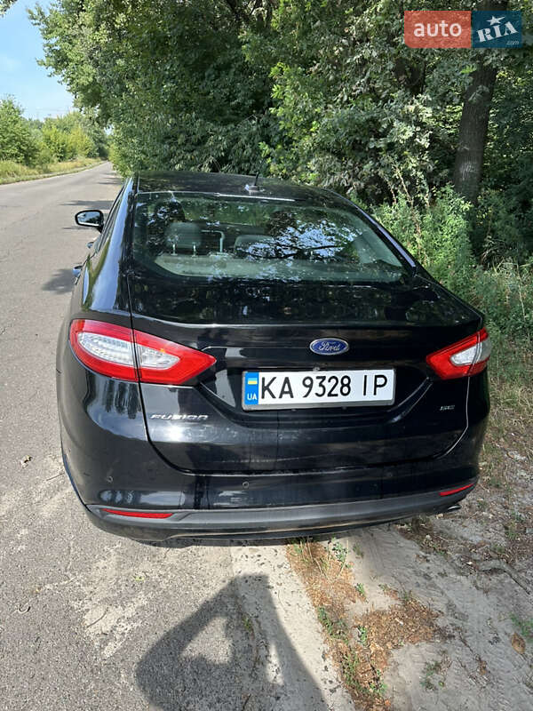 Седан Ford Fusion 2015 в Києві