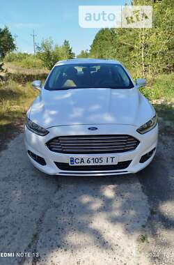 Седан Ford Fusion 2014 в Вышгороде