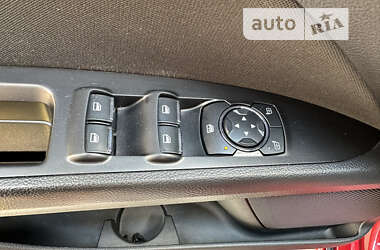 Седан Ford Fusion 2016 в 