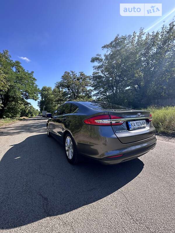 Седан Ford Fusion 2016 в Києві