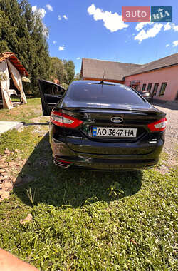 Седан Ford Fusion 2014 в 