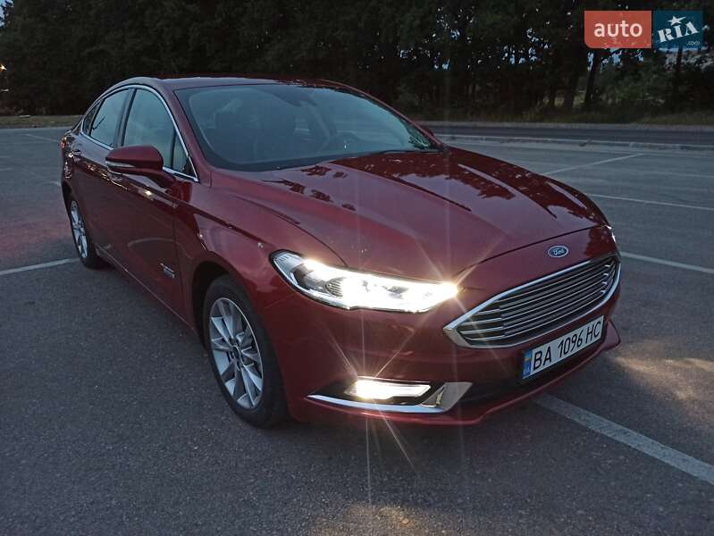 Седан Ford Fusion 2017 в Кропивницком