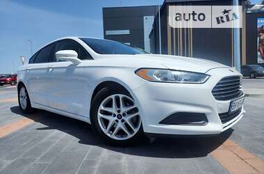 Седан Ford Fusion 2014 в Измаиле