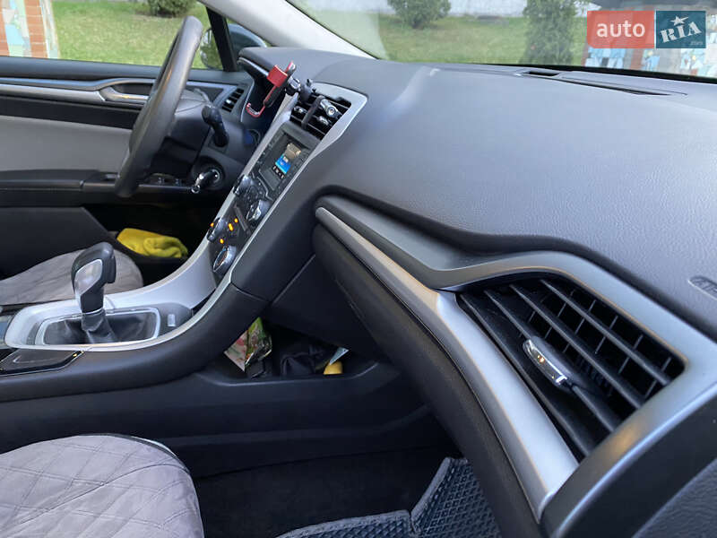 Седан Ford Fusion 2014 в Хмельницком