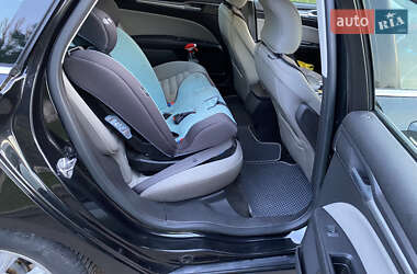 Седан Ford Fusion 2014 в 