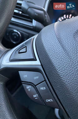 Седан Ford Fusion 2014 в 
