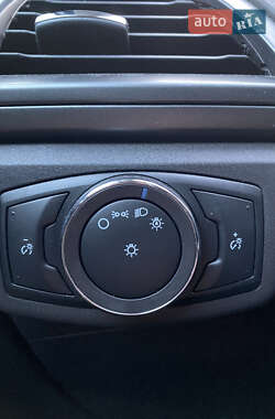 Седан Ford Fusion 2014 в 
