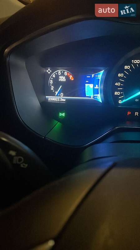 Седан Ford Fusion 2016 в Львове