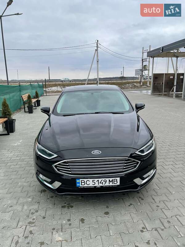 Седан Ford Fusion 2016 в Львове
