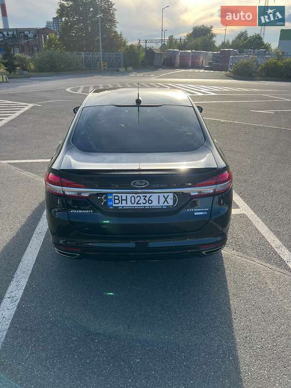 Седан Ford Fusion 2016 в Одесі