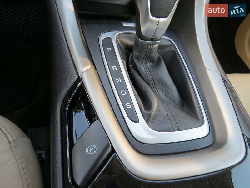 Седан Ford Fusion 2013 в Кропивницькому
