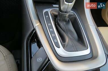 Седан Ford Fusion 2013 в 