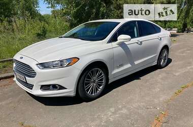 Седан Ford Fusion 2013 в Рівному