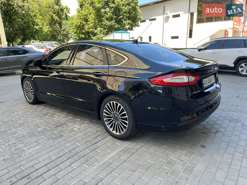 Седан Ford Fusion 2016 в Харкові