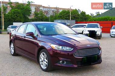 Седан Ford Fusion 2013 в 