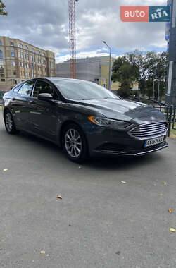 Седан Ford Fusion 2017 в 