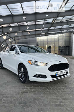 Седан Ford Fusion 2013 в Києві