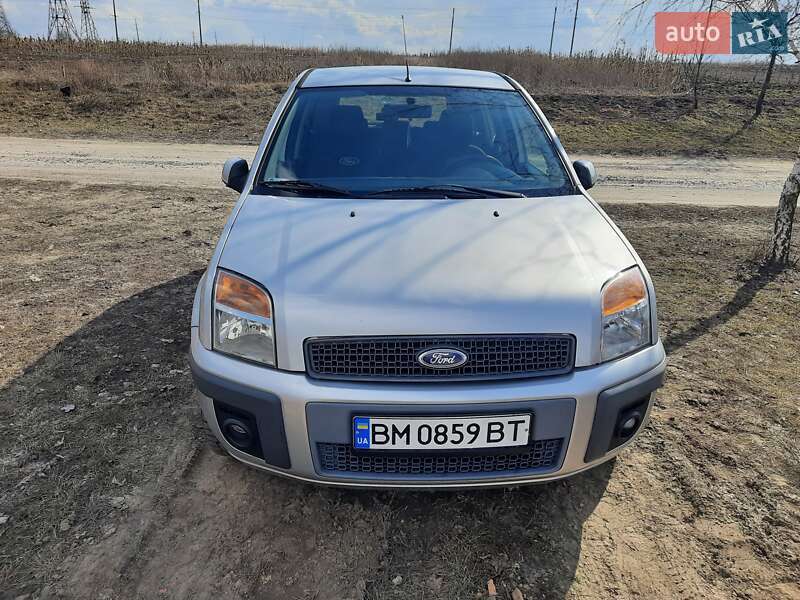 Хетчбек Ford Fusion 2007 в Ромнах