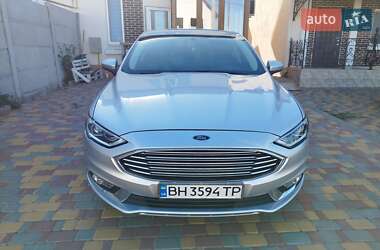 Седан Ford Fusion 2018 в 