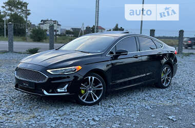 Седан Ford Fusion 2020 в Бродах