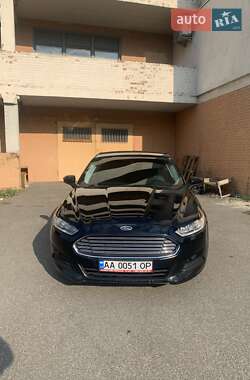 Седан Ford Fusion 2016 в 