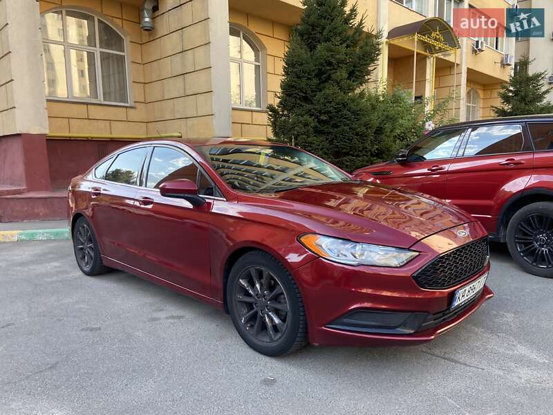 Седан Ford Fusion 2016 в Києві