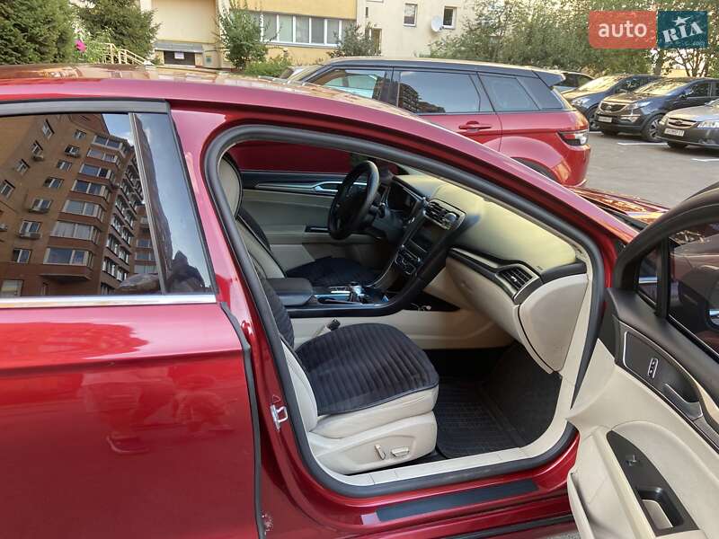 Седан Ford Fusion 2016 в Києві