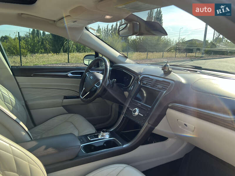 Седан Ford Fusion 2016 в Луцке фото 14 Седан Ford Fusion 2016 в Луцке