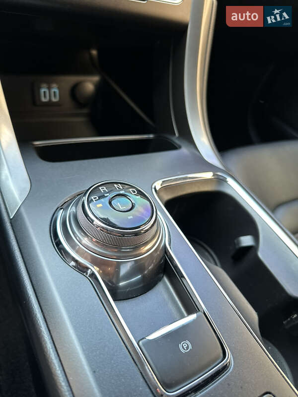 Седан Ford Fusion 2020 в Киеве фото 16 Седан Ford Fusion 2020 в Киеве