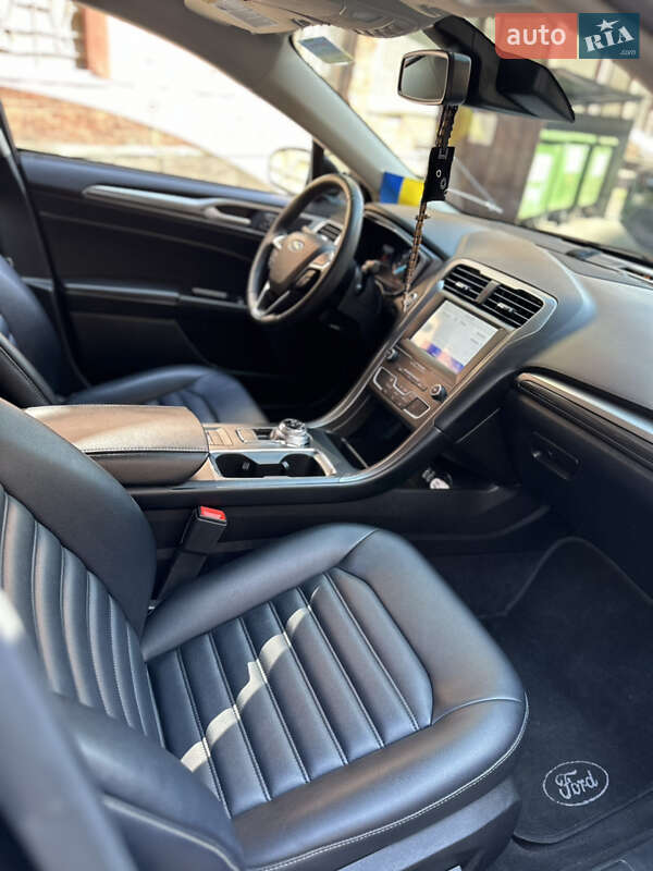Седан Ford Fusion 2020 в Киеве фото 27 Седан Ford Fusion 2020 в Киеве