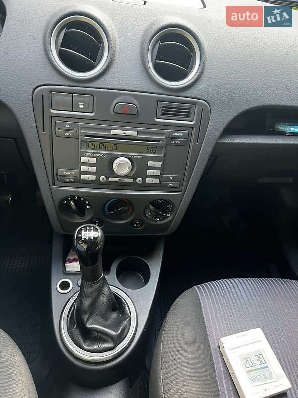Хэтчбек Ford Fusion 2010 в Киеве