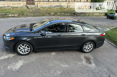 Седан Ford Fusion 2014 в 