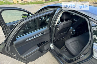 Седан Ford Fusion 2014 в 