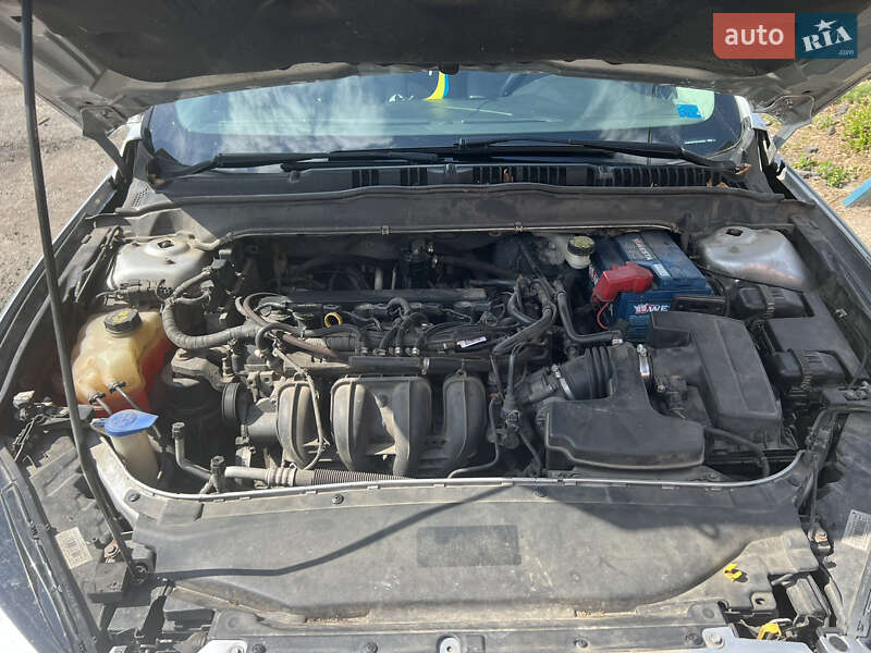 Седан Ford Fusion 2012 в Черкасах