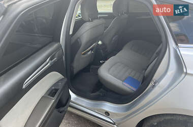 Седан Ford Fusion 2012 в 