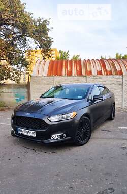 Седан Ford Fusion 2013 в Львові