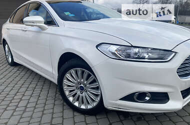 Седан Ford Fusion 2013 в Львове