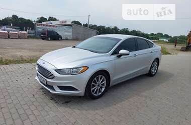 Седан Ford Fusion 2016 в Черновцах