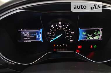 Седан Ford Fusion 2012 в 