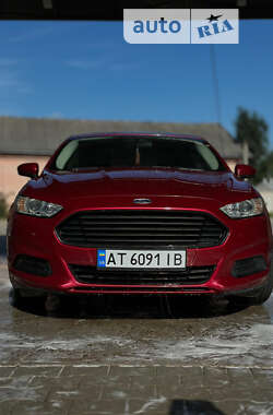 Седан Ford Fusion 2012 в Косове