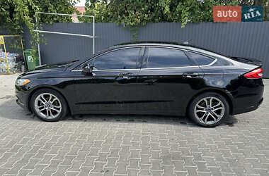 Седан Ford Fusion 2017 в 
