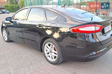 Седан Ford Fusion 2016 в 