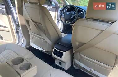 Седан Ford Fusion 2015 в 