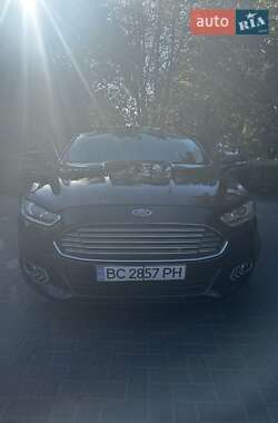 Седан Ford Fusion 2013 в 