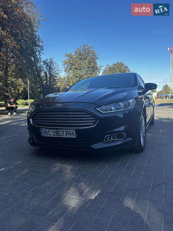 Седан Ford Fusion 2013 в Львове