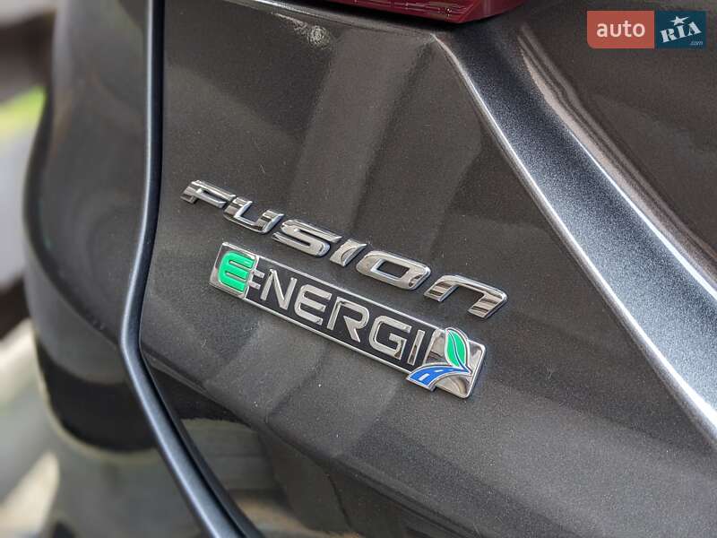 Седан Ford Fusion 2016 в Ірпені