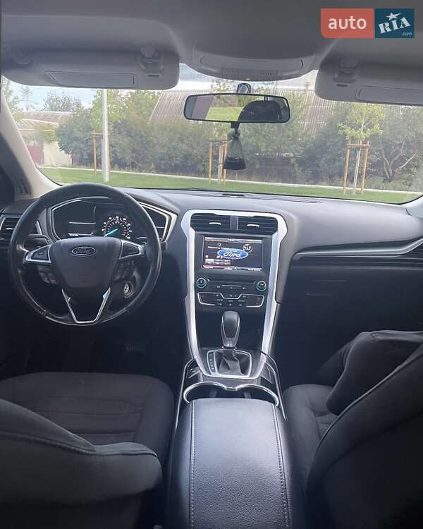 Седан Ford Fusion 2015 в Запоріжжі