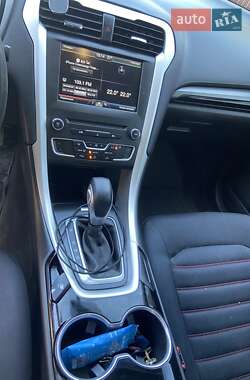 Седан Ford Fusion 2015 в Києві