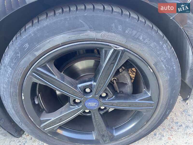 Седан Ford Fusion 2015 в Києві